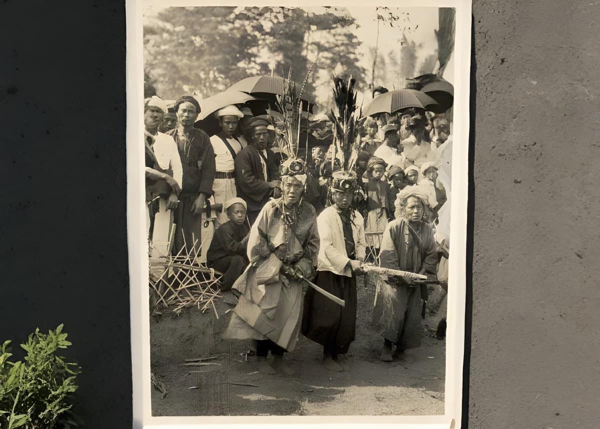 Cover image for JIWA NI A AMYUSHA BUGA GINRA HTE MUNG MASA
